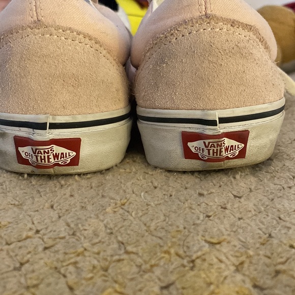 9 1/2 pink and white vans - Picture 3 of 4